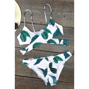NWT Cupshe palm leaf bikini